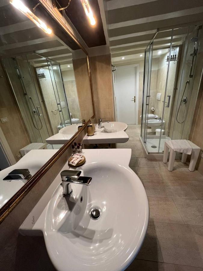 Corte Del Doge Di Rialto Venice Luaran gambar